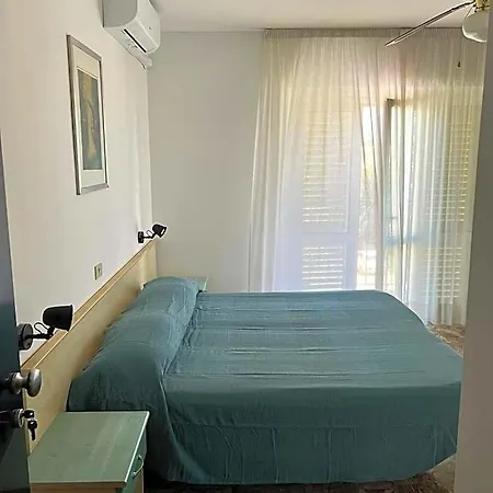 Ubika 2* Porto San Giorgio