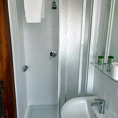Hotel Ubika 2*