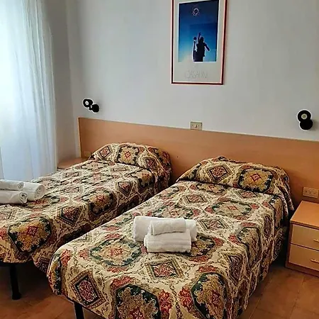 Ubika Hotel 2*